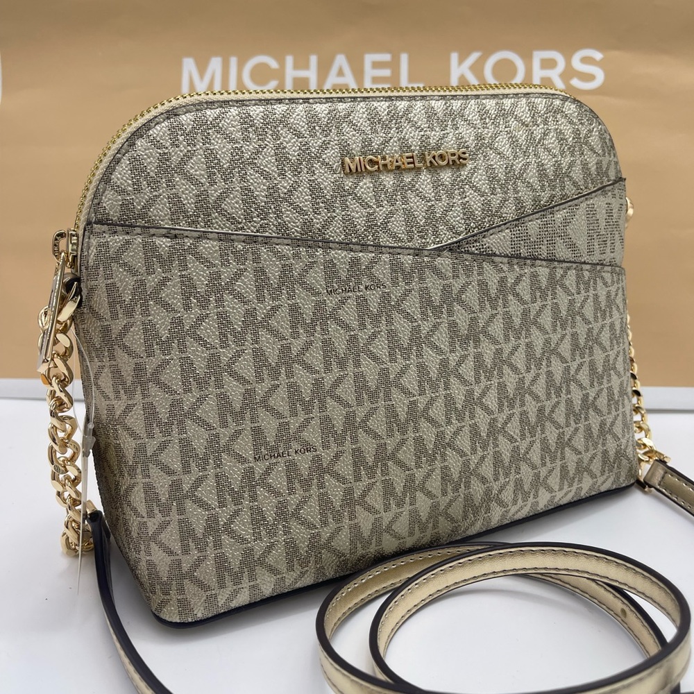 Michael Kors Jet Set Travel Md Dome Crossbody  XCROSS XBODY Bag 
Pale Gold
NWT